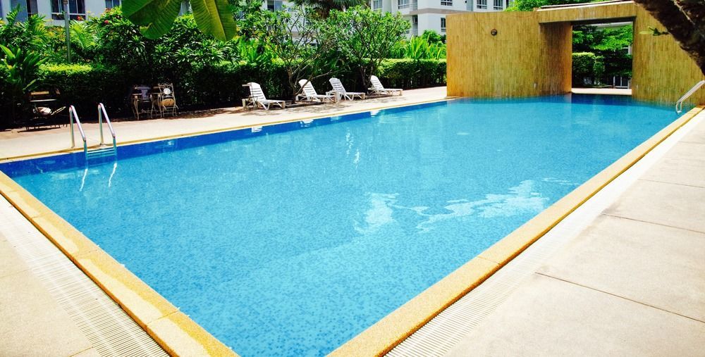 J. Park Hotel Chonburi Buitenkant foto